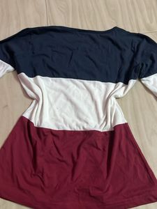 Super cute colour block full sleeve top 💙❤️🤍