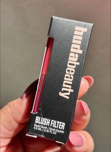 huda beauty blush filter ( Bubblegum