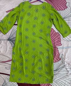Vibrant Green Printed Kurta &amp; Blue Leggings