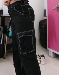 Flared Trendy Jeans🖤