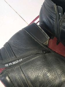 Chic Black Leather Ankle Boots