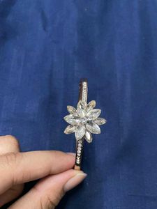 Sparkling Flower Bangle Bracelet