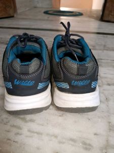 Comfortable asian Grey Sports Shoes