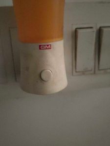 GM night lamp with switch plug