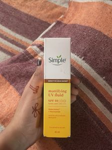 Simple Mattifying UV Fluid SPF 50