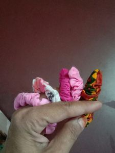 Set of 4 Cute Scrunchies