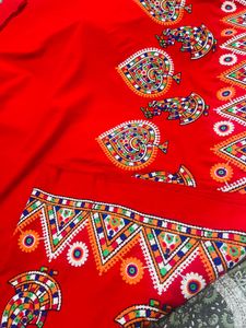 kutch embroidery fabric