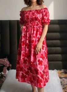 🆕✅BRAND New Floral Off-Shoulder Dress🆕✅