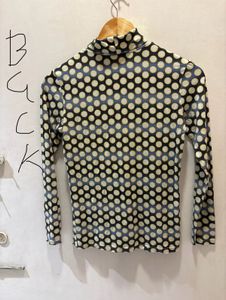 Beautiful Turtleneck imported Top