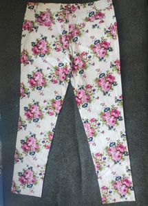Retro vibes Rose Prints Trousers