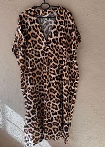 H&M Stylish Leopard Print V-Neck Dress