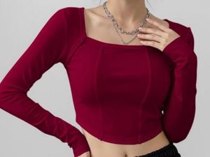 Chic Burgundy Square Neck Long Sleeve Crop Top