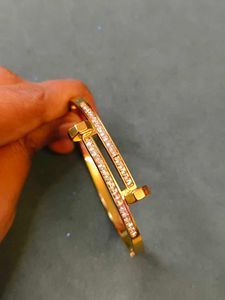 Chic Gold Bracelet with Crystals stainless steel