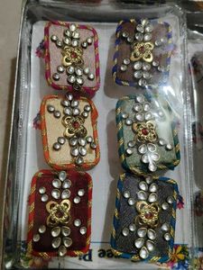 saree pins