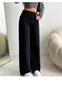 Black straight fit jeans 🖤