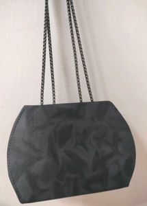Chic Grey Chain Shoulder Bag