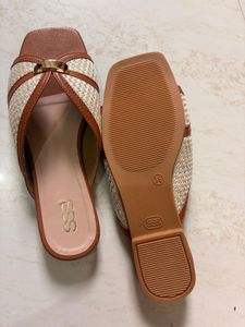 Stylish Women's Slide Sandals