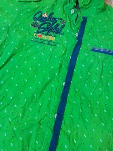 Green Graphic Print Shirt