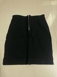 Sexy &amp; Chic Black Mini Skirt