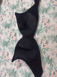 Black Strapless Bra
