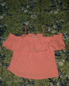 Peach Ruffle Off-Shoulder Top📍
