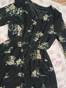 Chic Black Floral Midi Dress