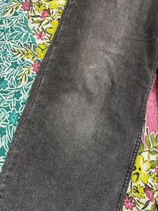 Women Straight pants