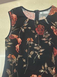 Black Rose Floral Print Sleeveless Top