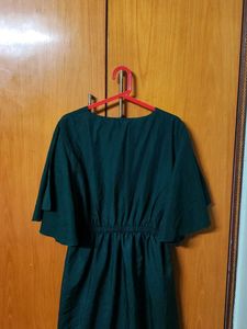 Elegant Green Midi Dress