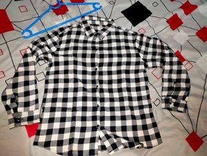 Chic Black &amp; White Checked Flannel Shirt