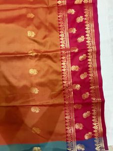 silk saree with zari weaves