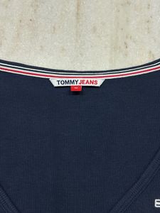 Tommy Baby Tee Cropped Tshirt