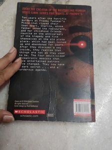 Five Nights at Freddy's: The Silver Eyes
