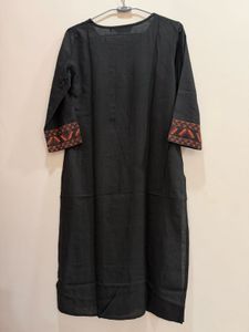 Imara Black Embroidered Cotton Kurta (Size S)