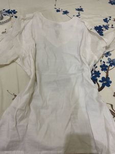XXL white embellished kurti