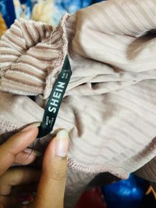 Sale-100rs Off Shein Velvet Top