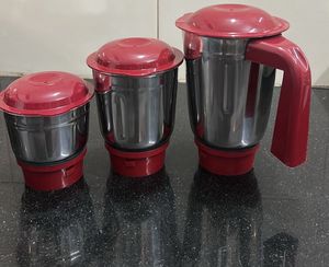 New- Maharaja Whiteline Mixer Grinder