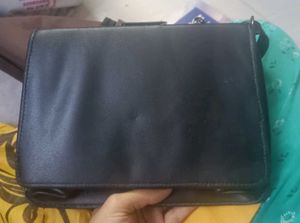Stylish Black Handbag/sling bag
