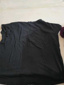 Casual black t shirt