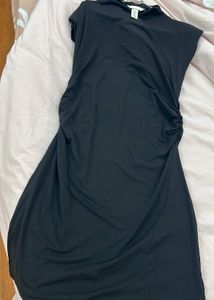 H&amp;M Chic Black Ruched Maxi Dress