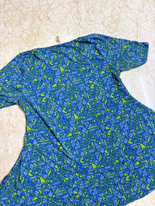 🎉🥳blue printed top....