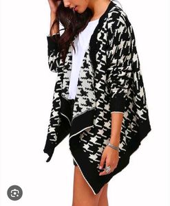 Houndstooth Knit Cardigan