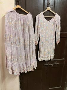 nice garara with short top