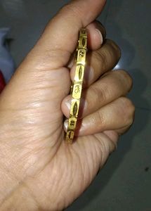 Single  Kada