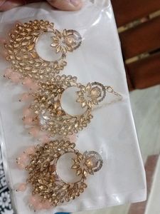 Earrings &amp; Maang Tikka Set
