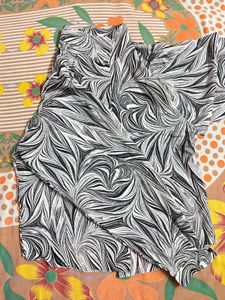 Unique Black &amp; White Swirl Print Top with balloon