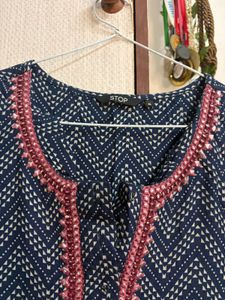 Elegant Blue &amp; White Zigzag Print Kurta