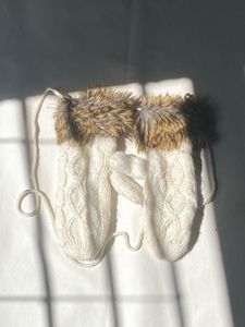 Cozy Cable Knit Mittens with Faux Fur