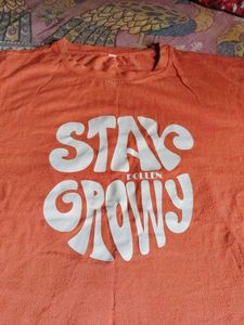 237. Orange oversized tshirt