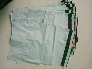 15 Big Shipping Bags With Pod